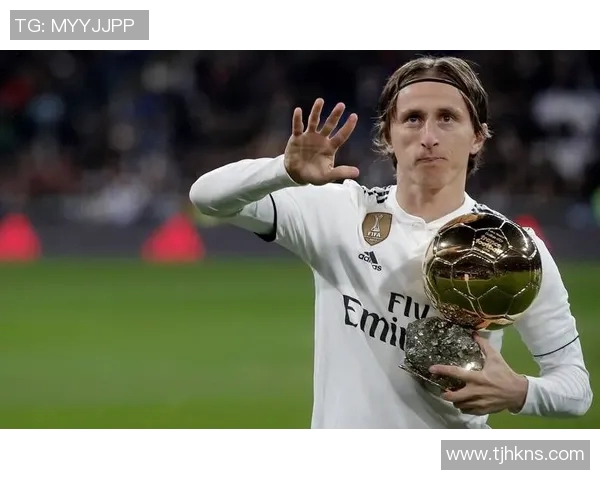 外国媒体评选足球球员为全球球星 影响力与表现引发热议