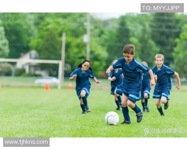 爱踢足球的十八号球星是谁 他在绿茵场上展现了怎样的风采