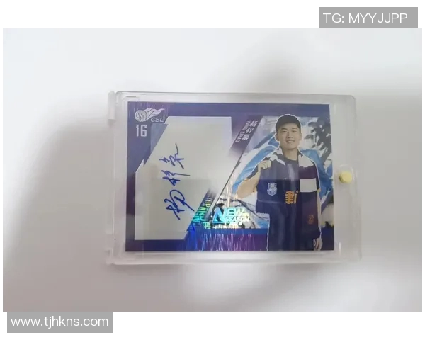 聚焦球星卡收藏文化解读足球海豚现象与潮流发展趋势