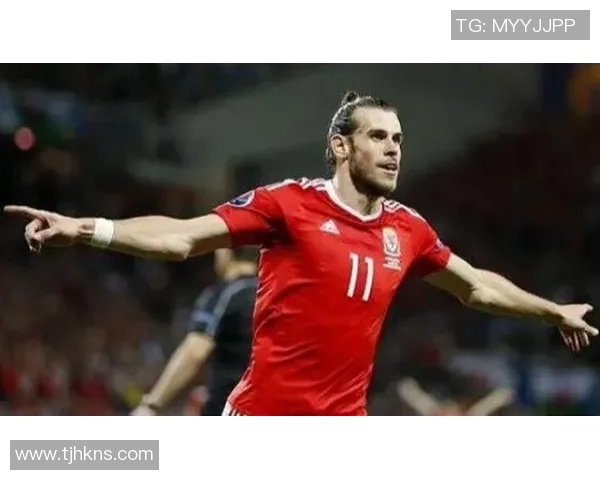 足球球星吃辣条事件引热议 他的这一举动让球迷们惊叹不已